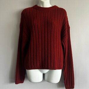 UNIVERSAL THREAD SWEATER